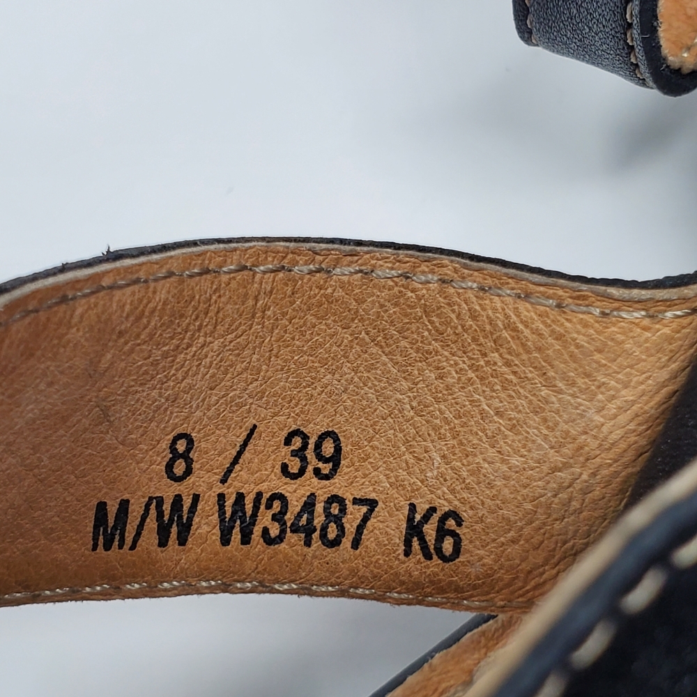 Born Wedge Leather Sandals - Picture 10 of 11